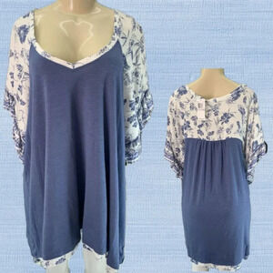 American Rag +1X Blue V-Neck Floral Detail Step-Hem Rayon Ruffle Half Sleeve Top